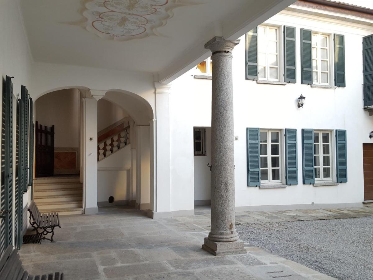 Villa Maghetti - Modernized Flat In Historic Palazzo In The Center Of Luino Exteriér fotografie